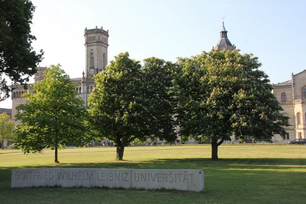 Leibniz-Universität Hannover
