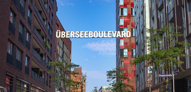 Eingang Überseequartier